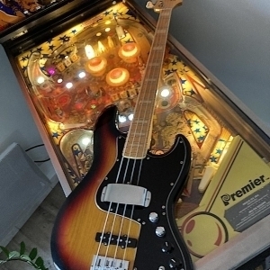 FENDER JAZZ BASS MARCUS MILLER