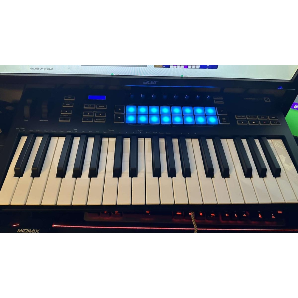 Novation Launchkey 37 MK3  + Decksaver