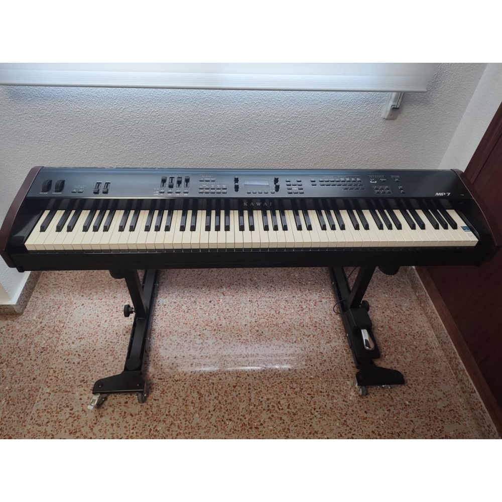 Piano Kawai MP7