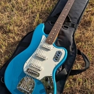 Fender Vintera II Bass VI