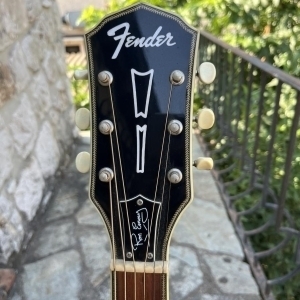 Vendue - Fender Ron Emory Loyalty Jr SB