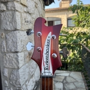 Rickenbacker 4003