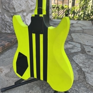 Overlord of Music Guitare headless