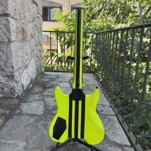 Overlord of Music Guitare headless