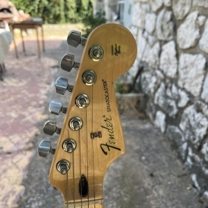 Fender Stratocaster Standard