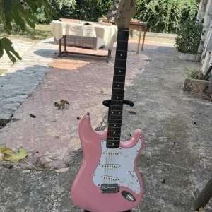 Stagg Strat rose