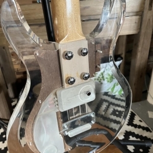 Dan Armstrong Ampeg Lucite Bass