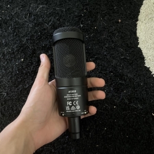 Audio-Technica Microphone AT 2050 studio