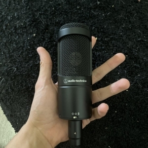 Audio-Technica Microphone AT 2050 studio