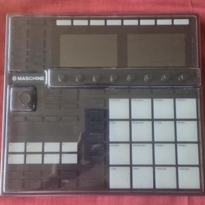 Maschine MK3 + Komplete Select 11 + Desksaver + Script Ableton + extentions au choix