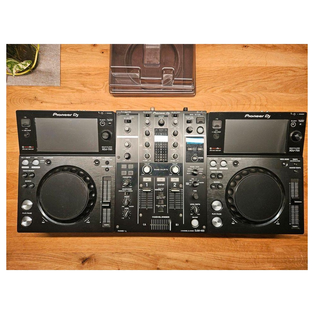 Pioneer 2x XDJ-700 avec DJM450