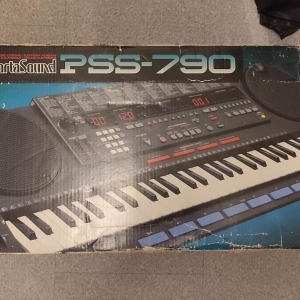 Yamaha PSS-790