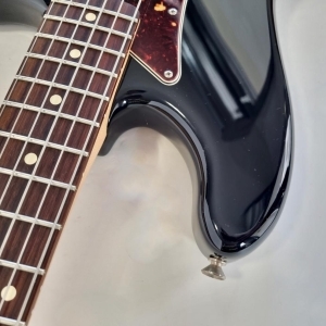 Fender Pawn Shop Bass VI