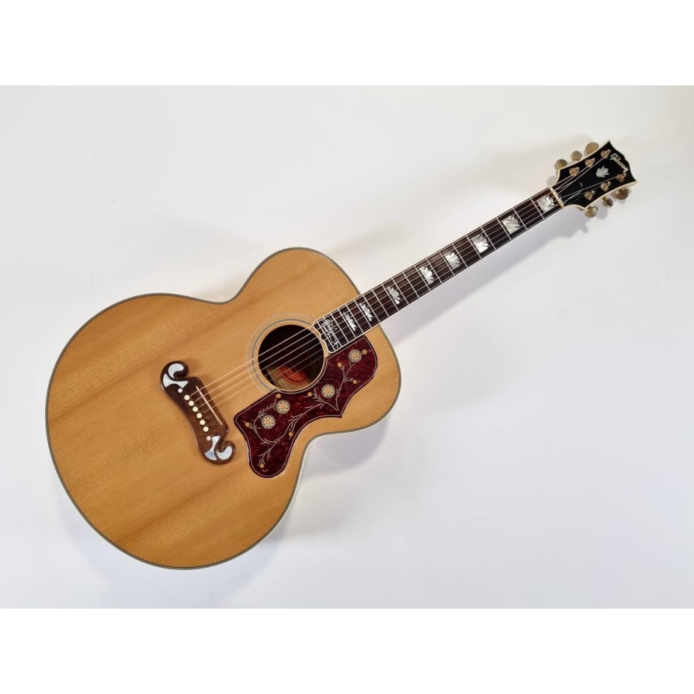 Gibson SJ-200 Pete Townshend signature