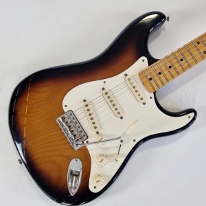 Fender Eric Johnson Signature '54 "Virginia" Stratocaster