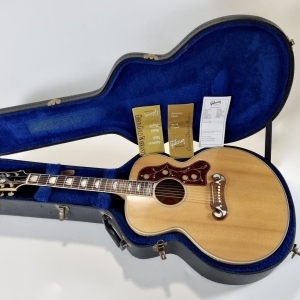 Gibson SJ-200 Pete Townshend signature