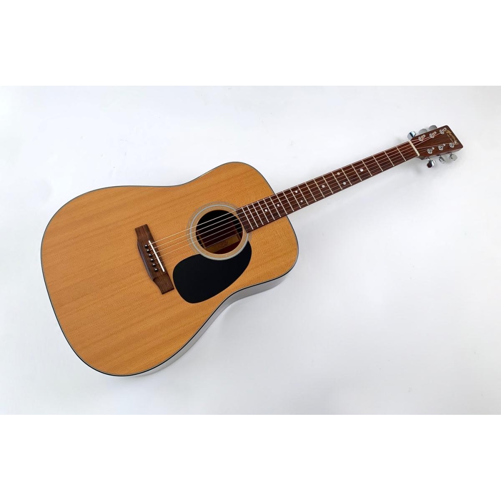 Martin Standard Series D-18