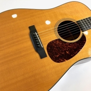 Martin Standard Series D-18