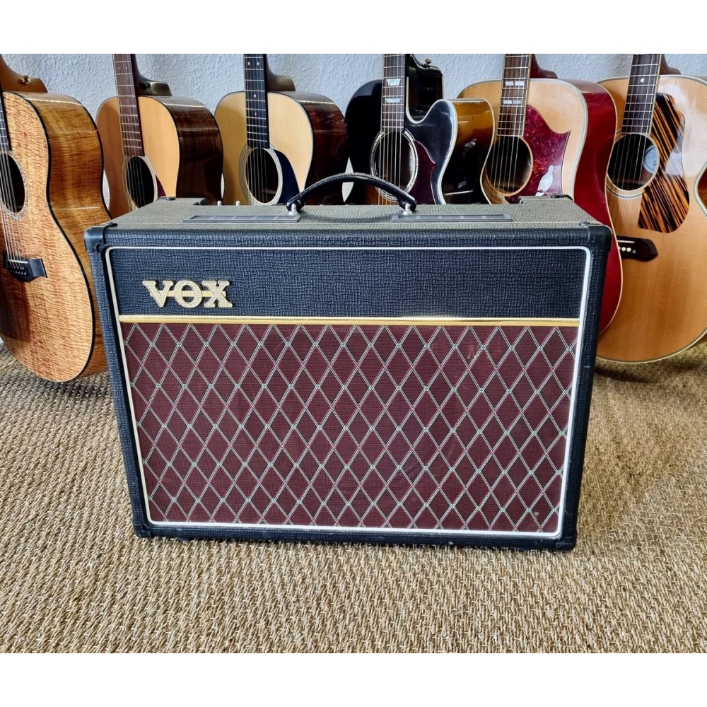 Vox AC15C1 Custom 2-Channel 15-Watt 1x12" Guitar Combo