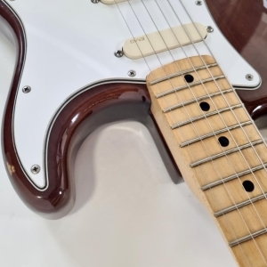 Fender Stratocaster with 3-Bolt Neck, Maple Fretboard