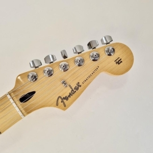 Fender Player Stratocaster with Maple Fretboard