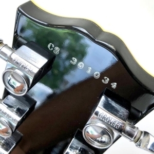 Gibson Les Paul Custom with Chrome Hardware