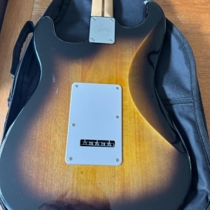 Squier by Fender pack guitare électrique