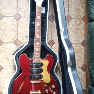 Epiphone Riviera P93