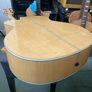 TAKAMINE GJ72CE-NAT Guitare