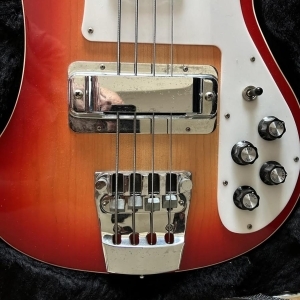 Vendue - Rickenbacker 4003