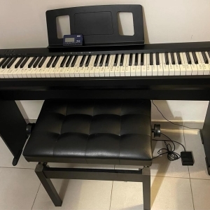 Roland FP10 Piano numérique