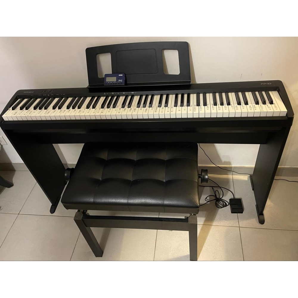 Roland FP10 Piano numérique