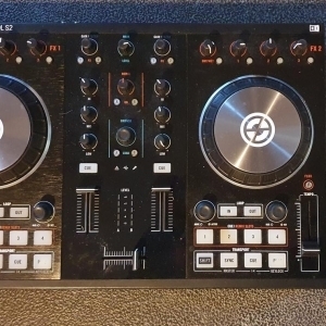 Native Instruments Traktor S2 Controleur DJ