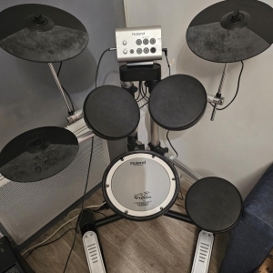 Roland HD-1 V-Drums + ampli