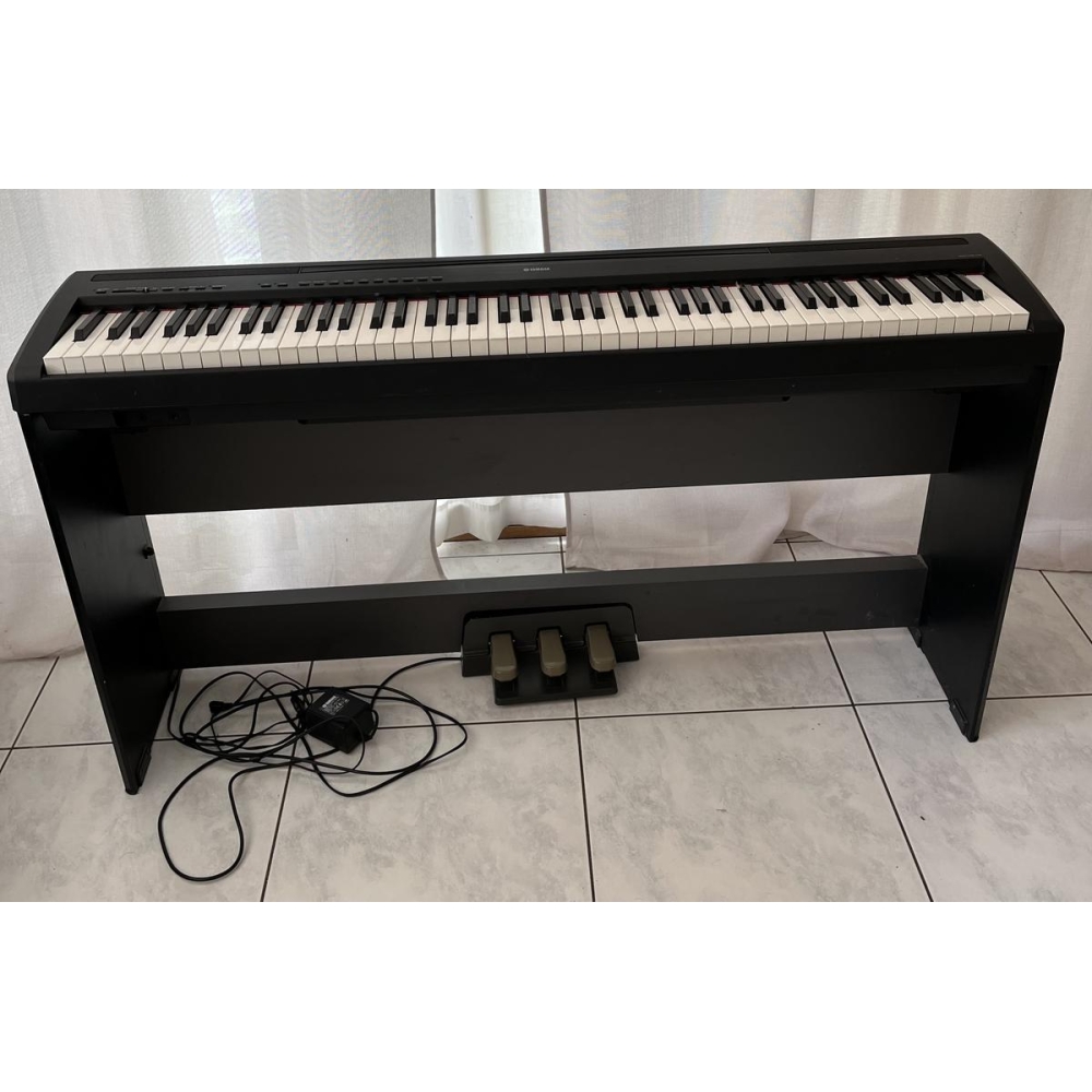 Yamaha P-85