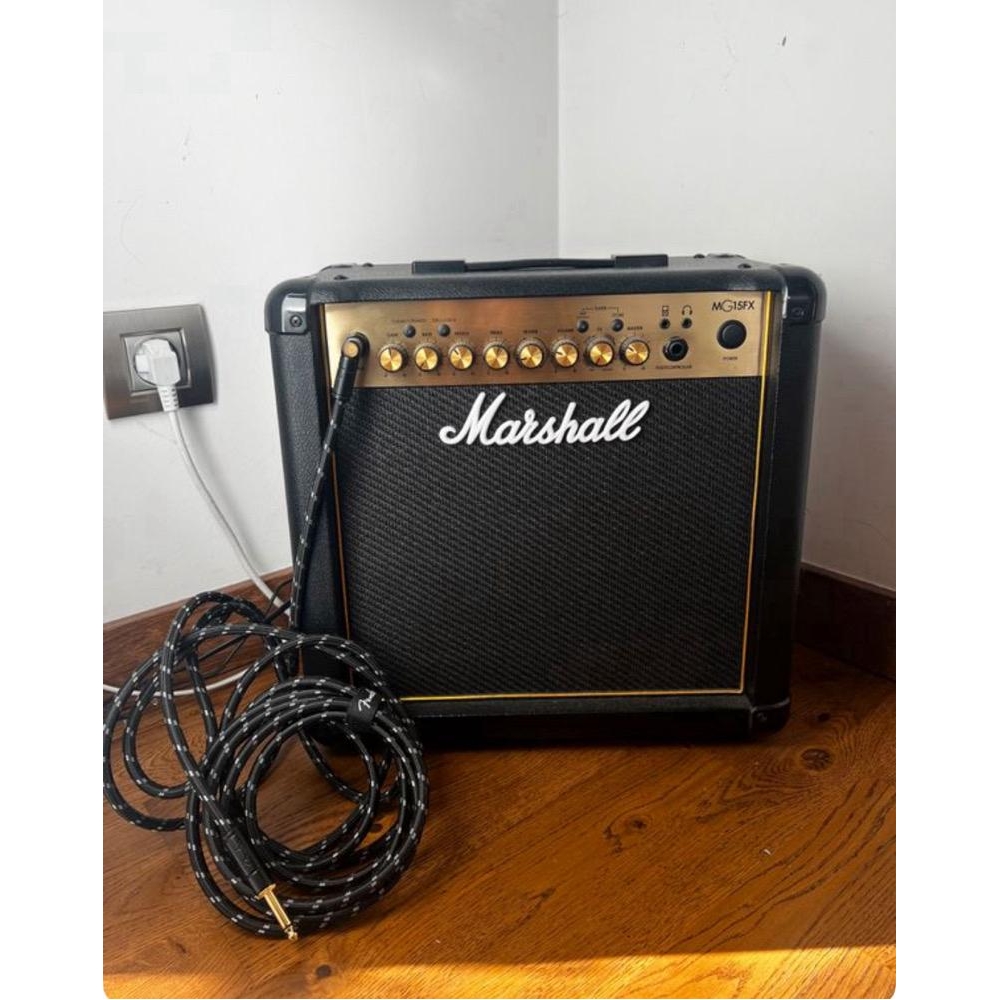 Marshall MG 15FX