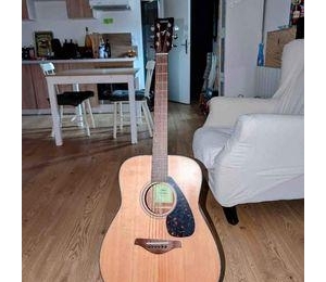 GUITARE YAMAHA FG800M