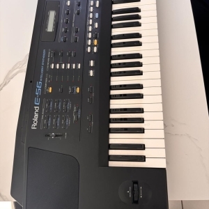 Roland E-56 + expandeur