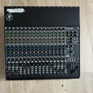 Mackie 1604 VLZ4