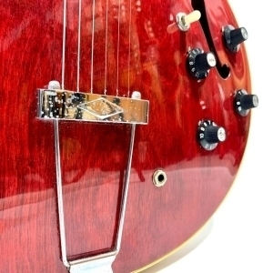 Greco SA-700 (ES-335) MIJ Cherry de 1973