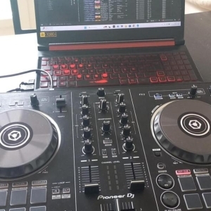 Pioneer DJ Contrôleur  DDJ-RB USB