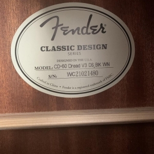 Fender CD 60