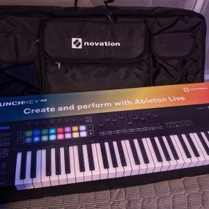 Novation Launchkey 49 MK3 neuf sous garantie