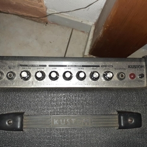 Guitare electro accoustique et ampli