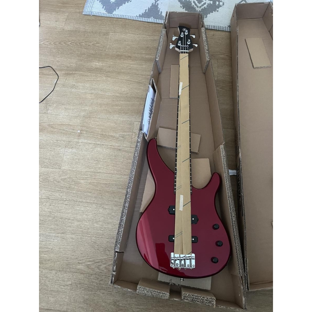 Yamaha TRBX174EW Red Metallic