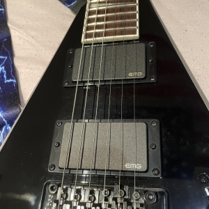 Jackson King V signature Phill Demel