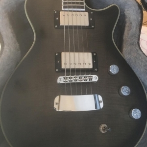 Hagstrom Ultra Max