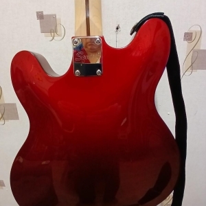 Squier fender starcaster affinity candy