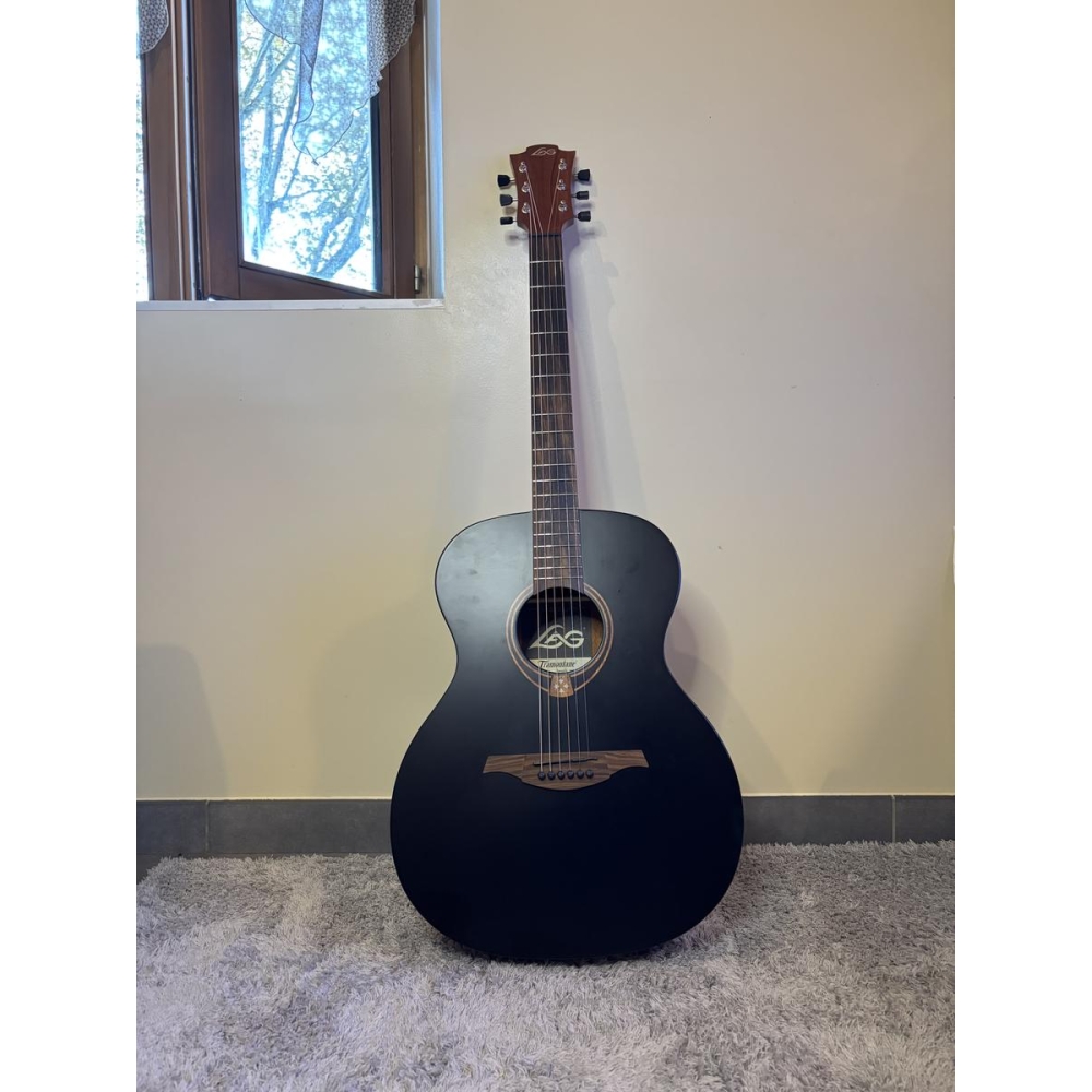 Guitare acoustique T70A Black Satin (BLS) en parfait état