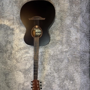 Guitare acoustique T70A Black Satin (BLS) en parfait état